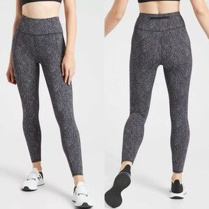 Athleta Womens Lightning Static 7/8 Tight Size XS Black White Zip Pocket Active